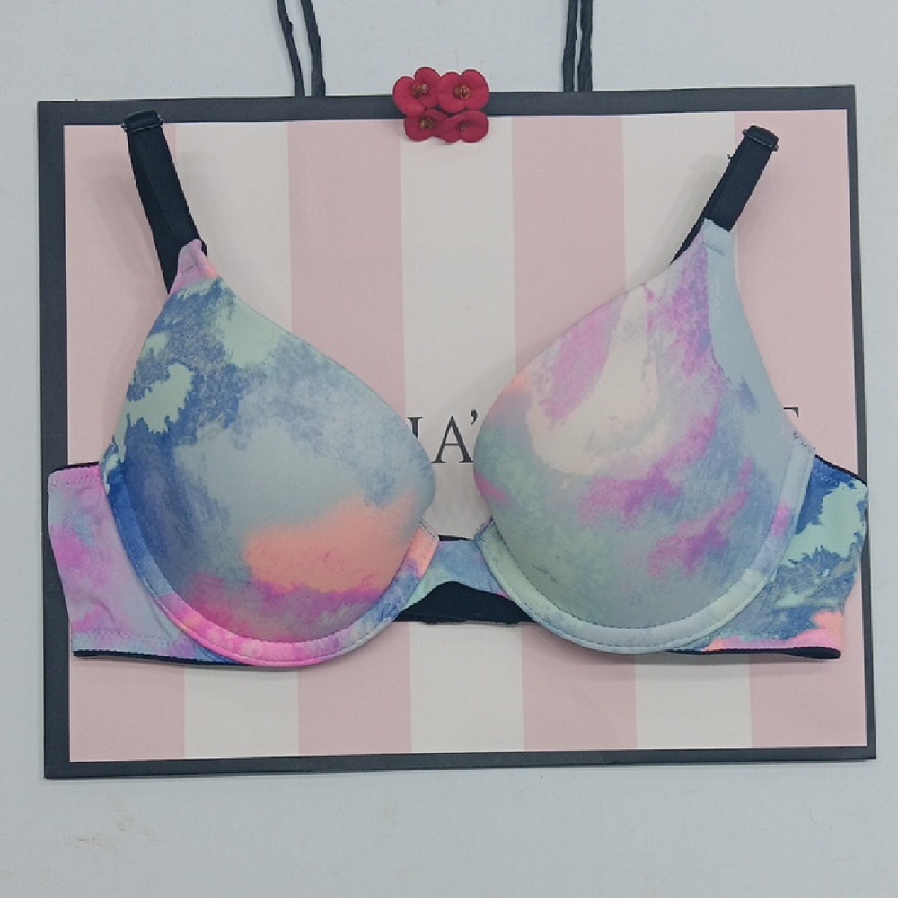 PINK Victoria's Secret Pastel  Push-Up Wear Everywhere Pigeonnant Size32AA